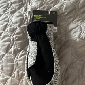 Eddie Bauer Black and Gray Fleece Mittens